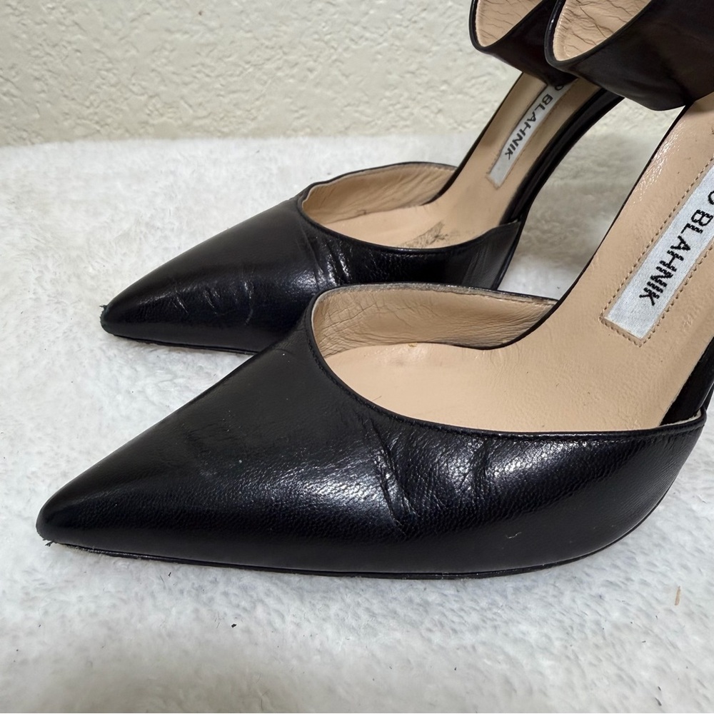 Manolo Blahnik d’Orsay Pump Black Leather Pointed Toe Ankle Strap Size 35 1/2 - Picture 4 of 16